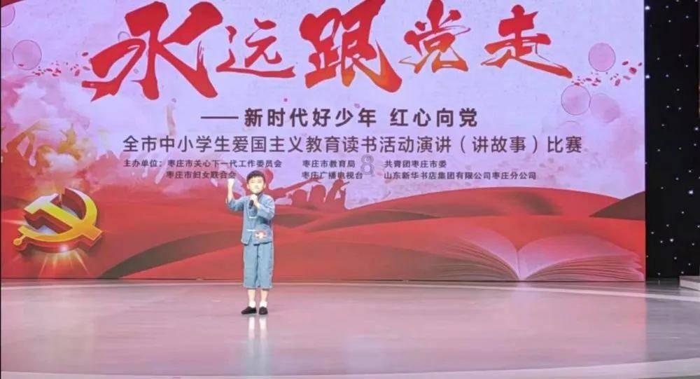 张家界市人民医院放射科开展“辞旧岁、 迎新春”团建及集体团拜活动